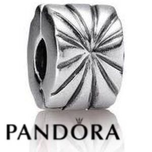 Pandora Sunburst Charm!🌞 ☀️